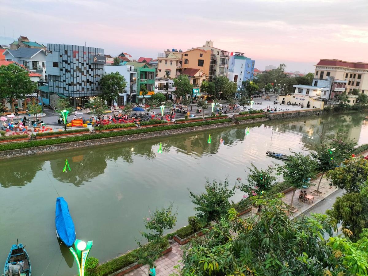 Hoa Mai Plus Hostel Dong Hoi Exterior photo